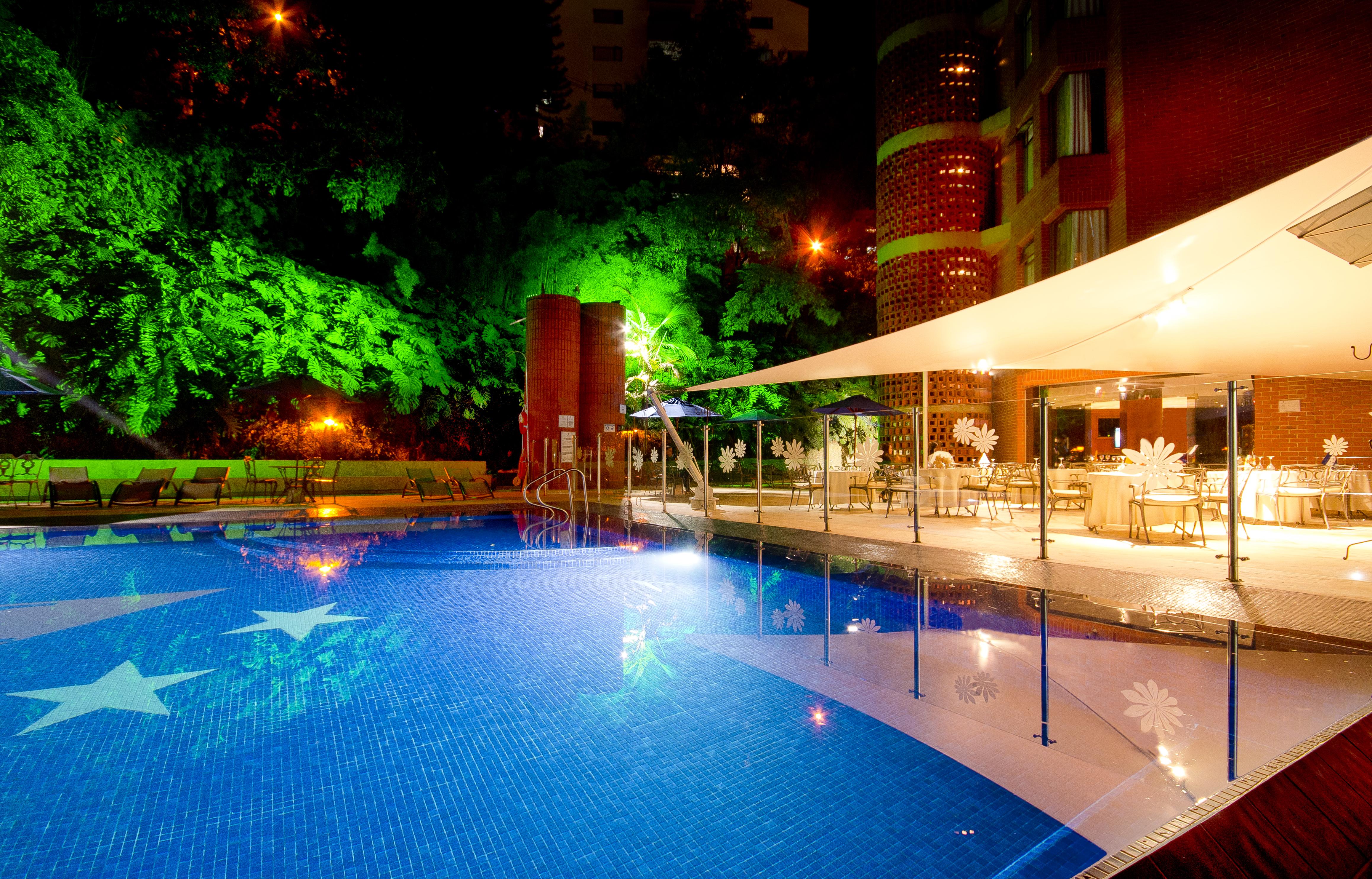 Hotel Dann Carlton Belfort Μεντεγίν Εξωτερικό φωτογραφία Swimming pool
