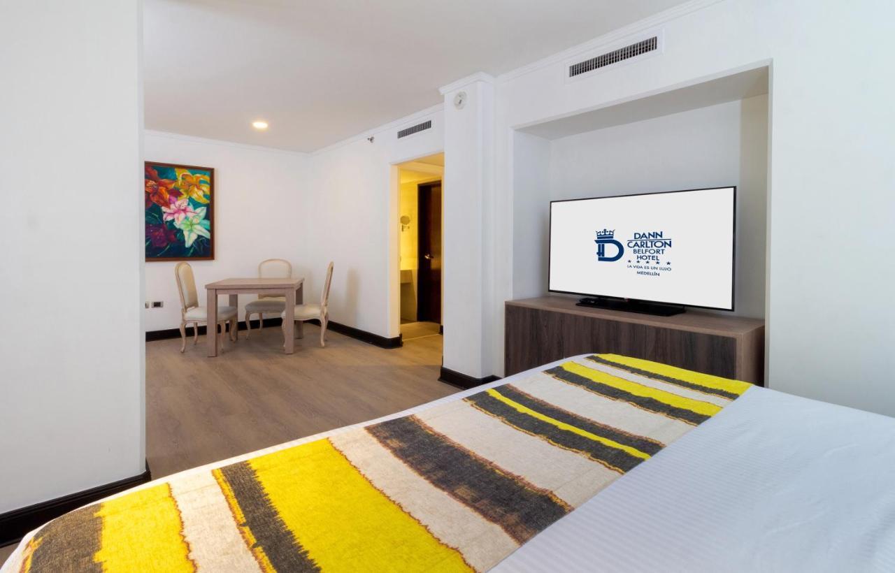 Hotel Dann Carlton Belfort Μεντεγίν Εξωτερικό φωτογραφία A room at the hotel