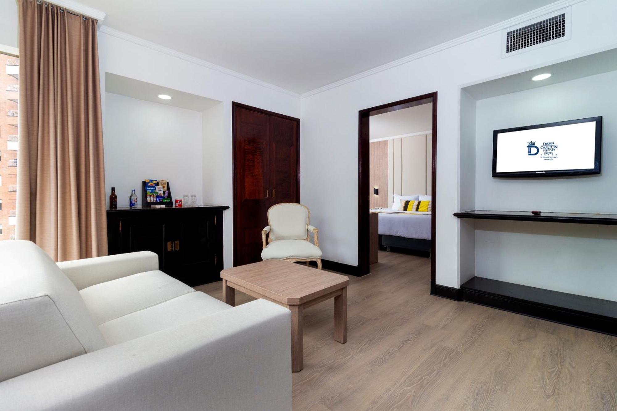 Hotel Dann Carlton Belfort Μεντεγίν Εξωτερικό φωτογραφία Suite