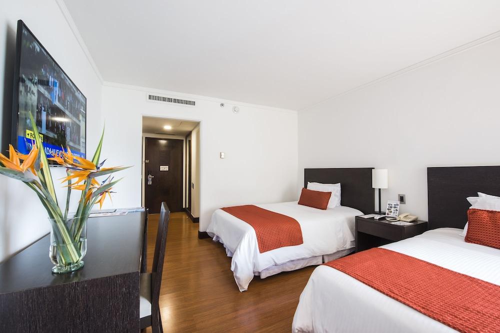 Hotel Dann Carlton Belfort Μεντεγίν Εξωτερικό φωτογραφία