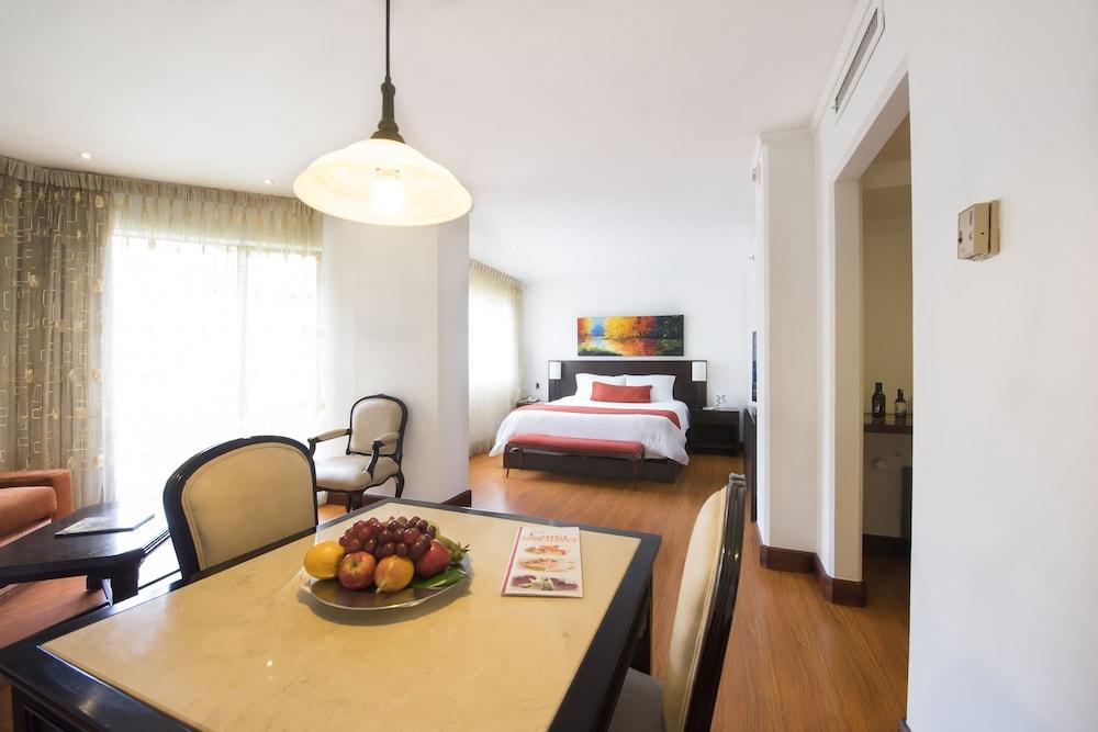 Hotel Dann Carlton Belfort Μεντεγίν Εξωτερικό φωτογραφία A typical apartment