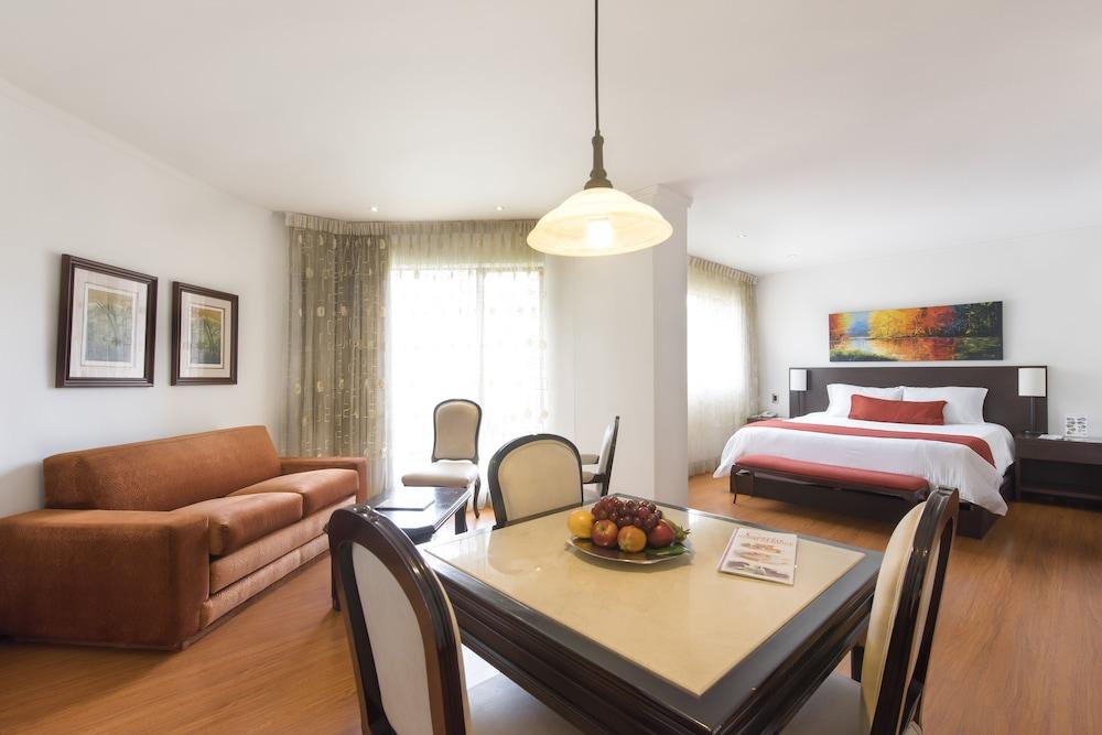 Hotel Dann Carlton Belfort Μεντεγίν Εξωτερικό φωτογραφία Suite