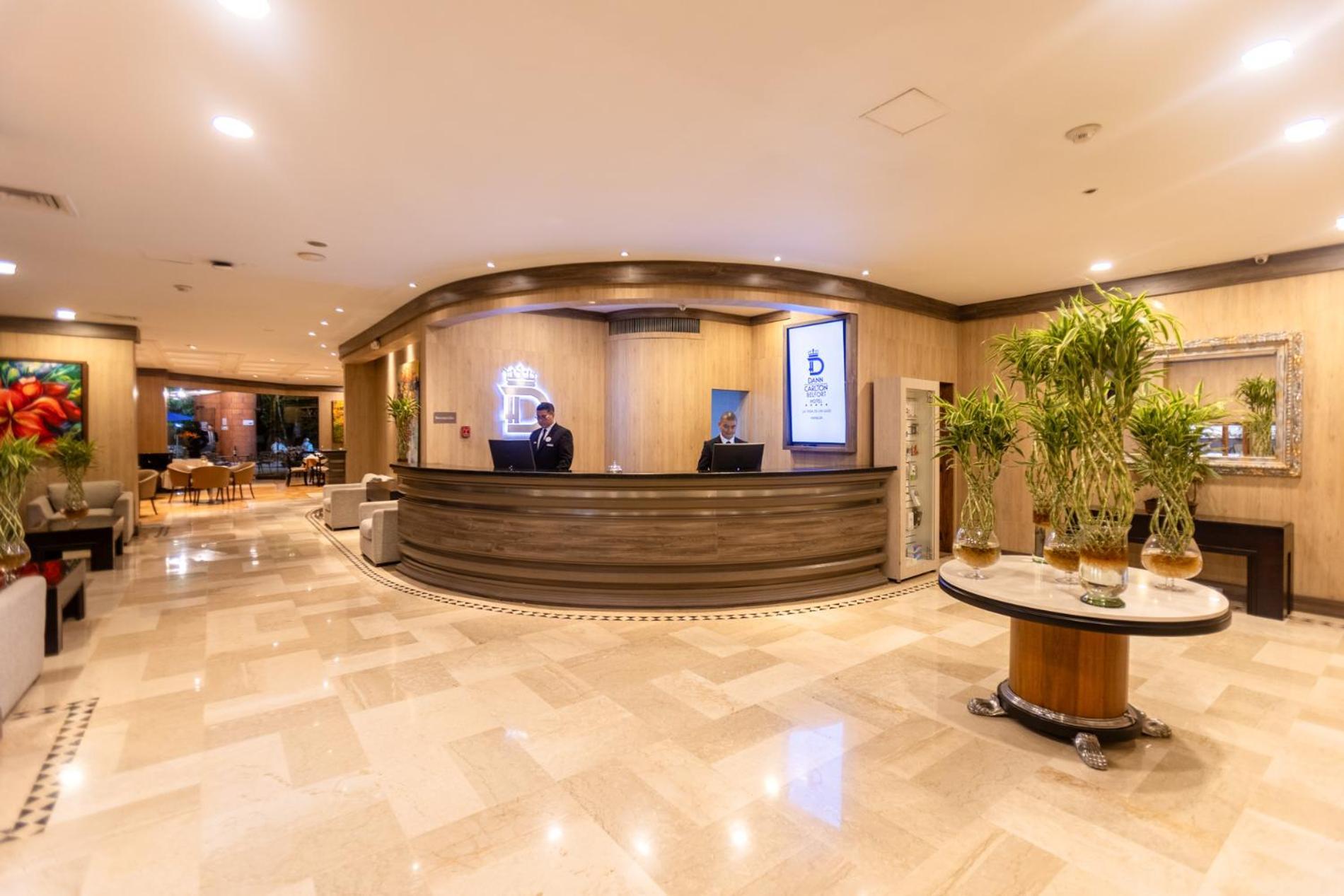 Hotel Dann Carlton Belfort Μεντεγίν Εξωτερικό φωτογραφία Lobby