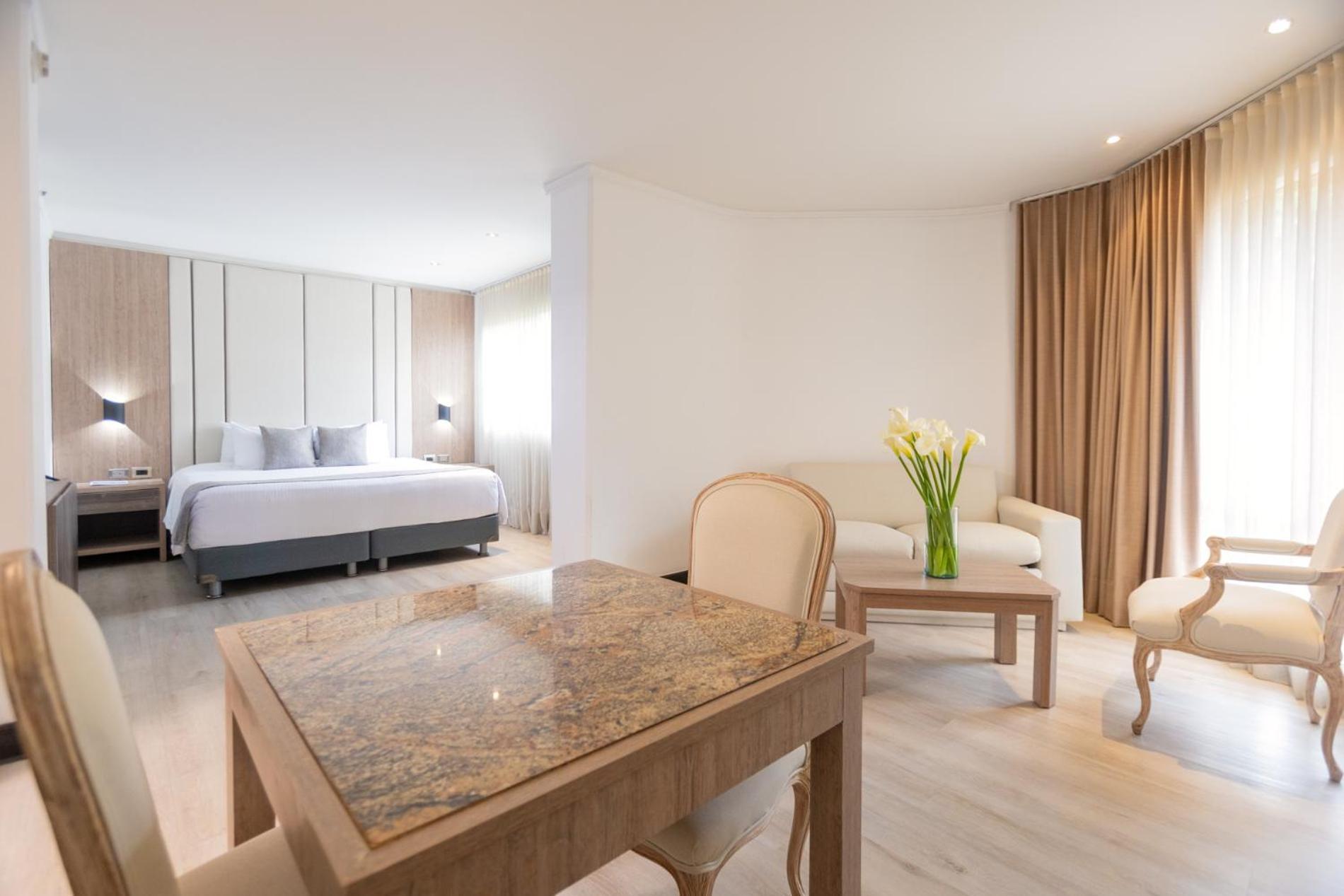 Hotel Dann Carlton Belfort Μεντεγίν Εξωτερικό φωτογραφία A room at the hotel