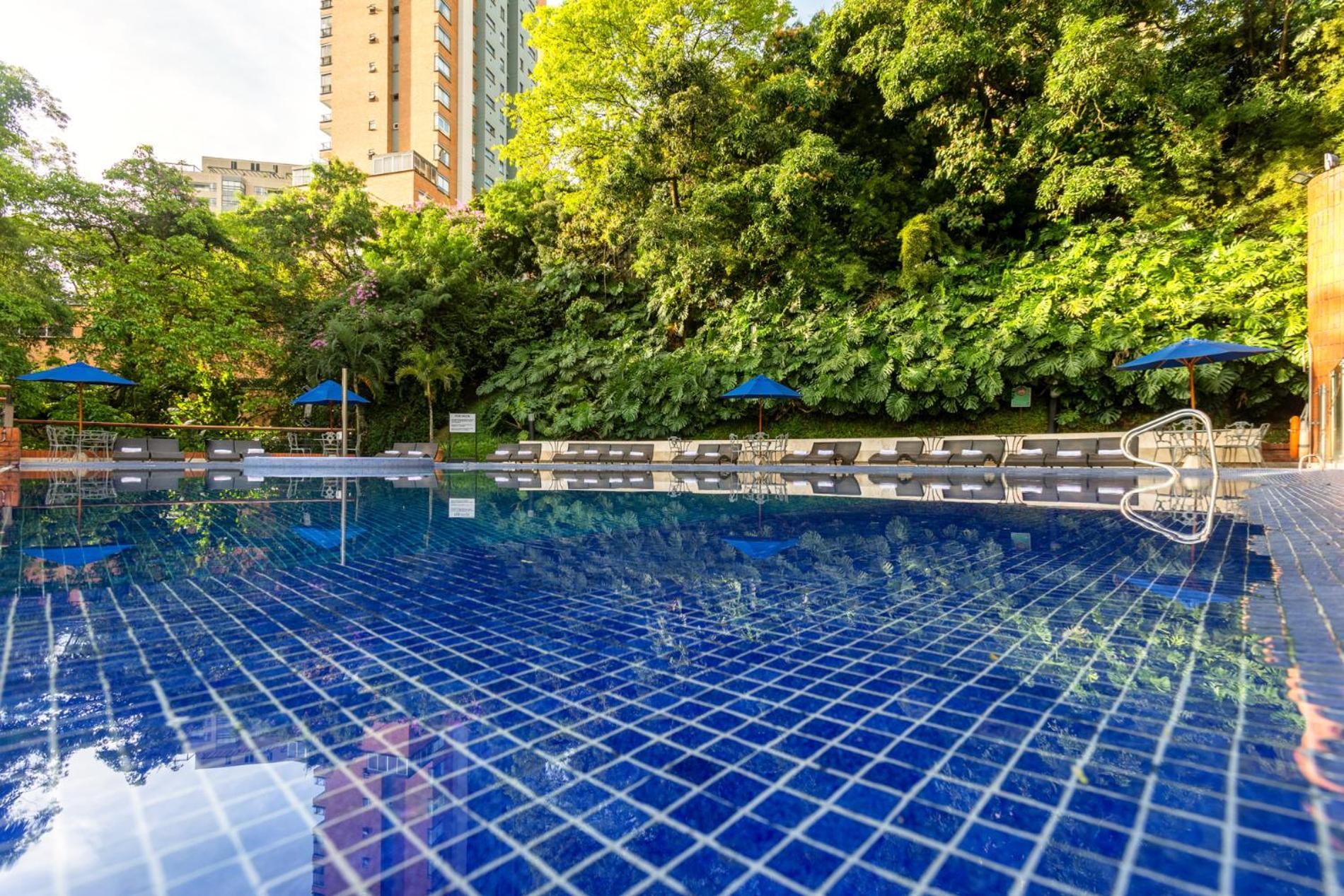 Hotel Dann Carlton Belfort Μεντεγίν Εξωτερικό φωτογραφία Swimming pool
